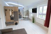 Flurgarderobe und Essbereich