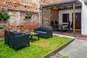 Terrasse im Innenhof