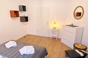 Wohn-/Schlafzimmer